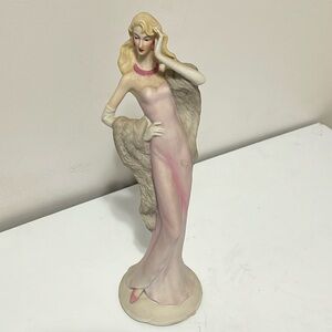 THE VALENTINO COLLECTION 1988  VALENTINO INTERNATIONAL